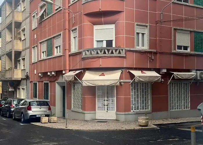 Refugio Elegante Otel *